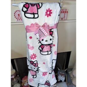 Hello Kitty Flower Daisy Bow Blanket Plush Throw Pink 60" x70"